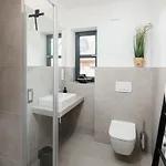 公寓 Kuesten Ost Direkte Wasserlage, 2 Balkone, 90qm *