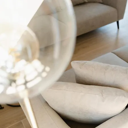 Kuesten Ost Direkte Wasserlage, 2 Balkone, 90qm *