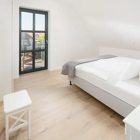 Kuesten Ost Direkte Wasserlage, 2 Balkone, 90qm Διαμέρισμα