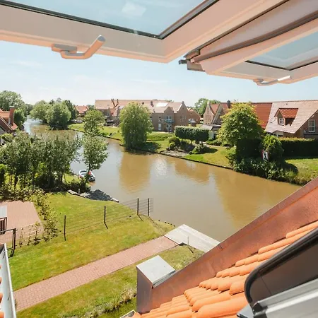 Küsten Ost Direkte Wasserlage, 2 Balkone, 90qm * Greetsiel