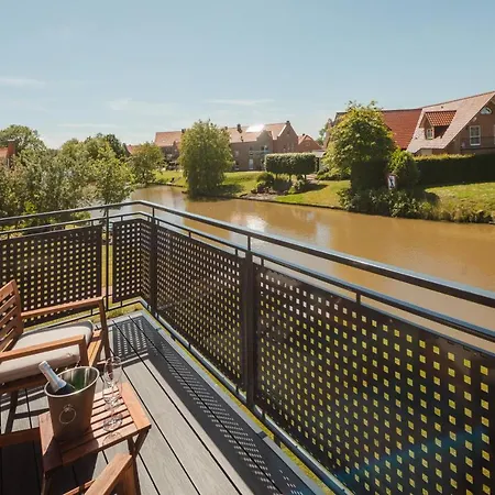 Küsten Ost Direkte Wasserlage, 2 Balkone, 90qm Apartment Greetsiel