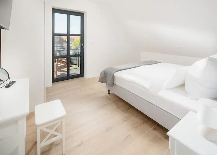 Kuesten Ost Direkte Wasserlage, 2 Balkone, 90qm Appartement