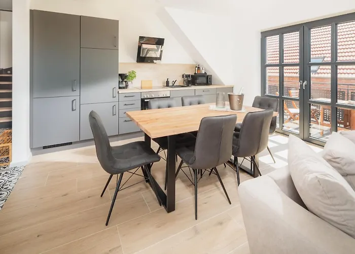 Küsten Ost Direkte Wasserlage, 2 Balkone, 90qm *